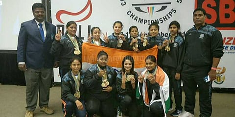 காமன்வெல்த் பளுதூக்கும் போட்டி: தங்கம் வென்ற தமிழக வீராங்கனை