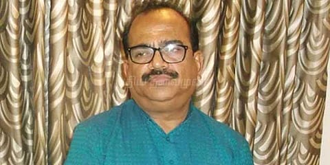 சமூக வலைதளங்களில் தேடப்படுகிறார் நாஞ்சில் சம்பத்.