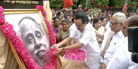 அண்ணாவின் 109வது பிறந்தநாள் விழா - திமுக சார்பில் மரியாதை