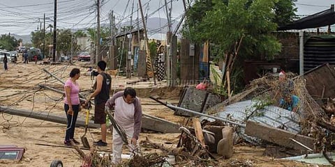 மெக்சிகோவை அச்சுறுத்தும் மேக்ஸ் புயல்
