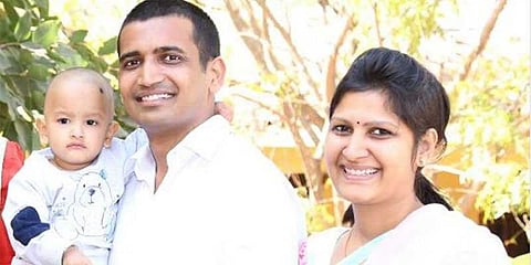 100 கோடியை விட்டுவிட்டு துறவறவம் செல்லும் தம்பதி!