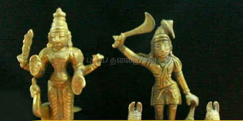 குடிநீருக்காக தோண்டிய குழியில் சாமி சிலைகள்!