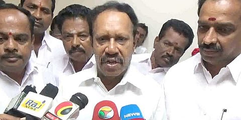 மாநிலப் பட்டியலில் கல்வி: தம்பிதுரை