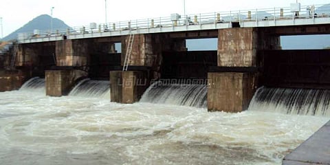 மஞ்சளாறு அணையில் வெள்ள அபாய எச்சரிக்கை