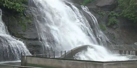 5 மாதத்தில் 4 பேர் பலி: கோத்தகிரி நீர்வீழ்ச்சியின் அபாயம்