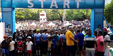 புற்றுநோய் விழிப்புணர்வு மாரத்தான் ஓட்டம்: 10,000 பேர் பங்கேற்பு