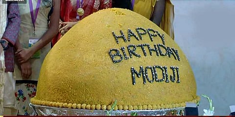 மோடி பிறந்த நாளுக்கு 567 கிலோ லட்டு