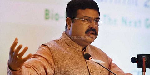 ஜி.எஸ்.டி.யின் கீழ் பெட்ரோல், டீசல் கொண்டு வர வலியுறுத்தல் - பெட்ரோலியத்துறை