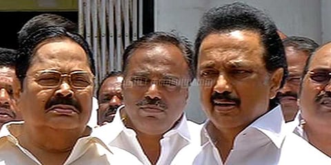 குறுக்கு வழியில் நம்பிக்கை வாக்கெடுப்பு நடத்த முயற்சி - ஸ்டாலின் கண்டனம்