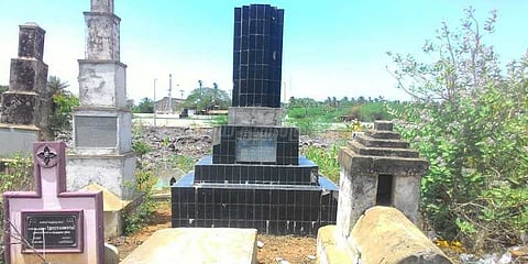 பட்டுக்கோட்டை அழகிரி சமாதியின் அவல நிலை: கவனிக்குமா தமிழக அரசு?