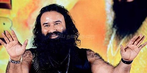 சிறையில் தோட்டவேலை: ரூ.20 சம்பளம் பெறும் சாமியார் ராம் ரஹிம்!