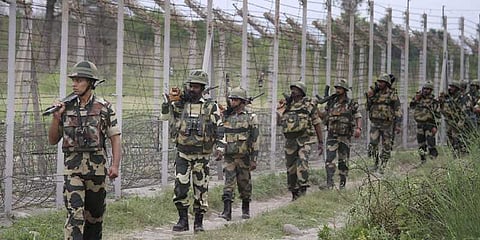 பஞ்சாப் எல்லையில் ஊடுருவ முயன்ற 2 பாகிஸ்தானியர்கள் சுட்டுக்கொலை