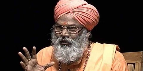 அநாகரிக காதலர்களை சிறையில் போடுங்கள்: பாஜக எம்பி சாக்ஷி மகராஜ்