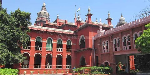 உரிமம் இல்லாமல் வாகனம் ஓட்டினால் சிறை: நீதிமன்றம் கருத்து