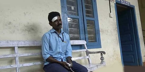 கேரள அரசு பஸ் டிரைவர்கள் மோதல்: மலைப்பாதையில் தகராறு