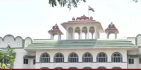 ஆபாசமின்றி நடன நிகழ்ச்சிகளை நடத்தலாம்: உயர்நீதிமன்றம்