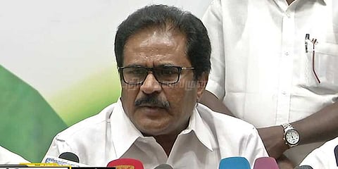 ஜெயலலிதாவை பார்க்க அனுமதிக்காதது பற்றி விசாரணை: காங். கோரிக்கை