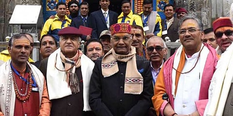 பத்ரிநாத் கோவிலில் ஜனாதிபதி ராம்நாத் கோவிந்த் வழிபாடு