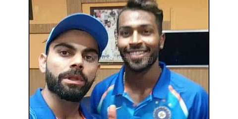 அகார் பந்துவீச்சை நொறுக்கியது ஏன்? பாண்ட்யா விளக்கம்!