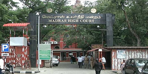 ஓபிஎஸ்-சை பதவிநீக்கம் செய்ய வேண்டும்: திமுக மனு