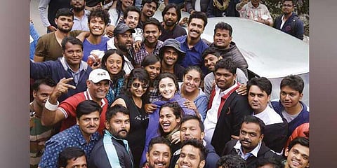 காஷ்மீரில் ராஸி படப்பிடிப்பு முடிந்தது: அலியா பட் கொண்டாட்டம்