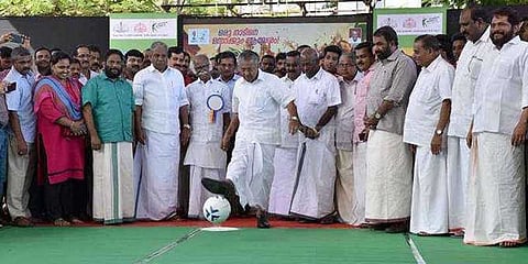 கேரளாவில் ஒரு மில்லியன் கோல்கள் போட்டு சாதனை முயற்சி