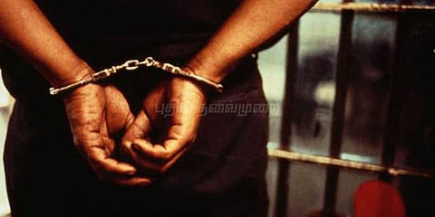 பல குரலில் பேசி நகை மோசடி செய்து திரைப்படம் எடுத்த பெண்