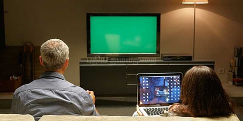 டிவியை இயக்க ரிமோட் தேவையில்லை காபி கப் போதும்!