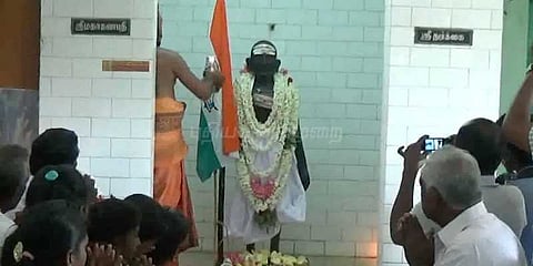 காந்தி கோயிலில் சிறப்பு அபிஷேகம்