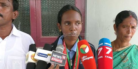 5,345 மீட்டர் உயர லடாக் சிகரத்தைத் தொட்டு சாதனை படைத்த தமிழக மாணவி