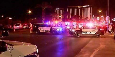 லாஸ்வேகாஸ் துப்பாக்கிச்சூடு: பலி எண்ணிக்கை 58 ஆக அதிகரிப்பு; பலர் கவலைக்கிடம்