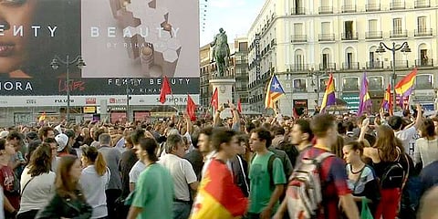 பிரதமர் பதவி விலக வேண்டும்: ஸ்பெயின் மாணவர்கள் போராட்டம்