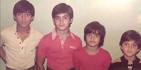 ட்ரெண்ட் ஆகும் சல்மான்கான் சிறிய வயது புகைப்படம்