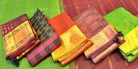 தீபாவளி ஸ்பெசல்: பெண்களிடையே வரவேற்பு பெரும் அகிம்சை பட்டு சேலைகள்