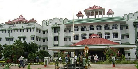 டிடிவி தினகரன் மீதான வழக்கு... இடைக்காலத் தடை நீட்டிப்பு