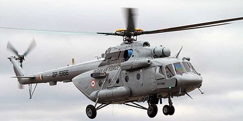 சீன எல்லையில் ஹெலிகாப்டர் விபத்து: 7 வீரர்கள் பலி!