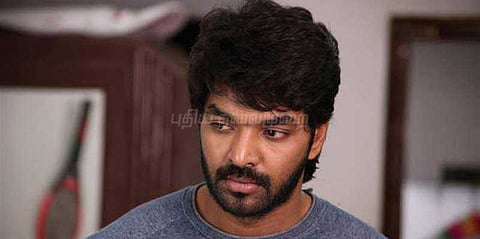 நடிகர் ஜெய் ஓட்டுநர் உரிமம் ரத்து - நீதிமன்றம் அதிரடி உத்தரவு