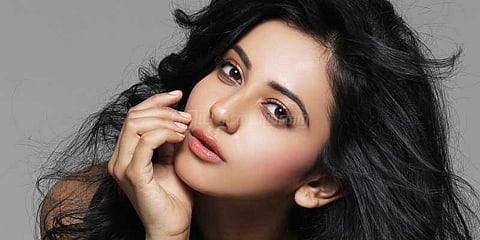 நடிகையை காணக் குவிந்த ரசிகர்கள் கூட்டம்: தடியடி நடத்தி கலைத்த போலீசார்