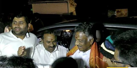 குன்னூருக்கு ஓபிஎஸ் திடீர் பயணம்