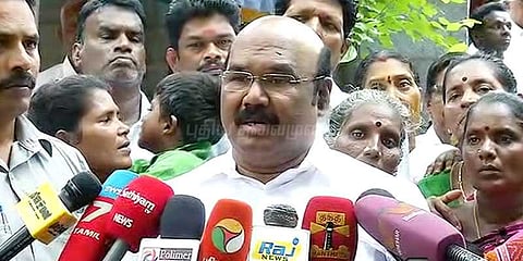 நடராஜனைக் காப்பாற்ற எடுக்கும் முயற்சிகளை ஜெயலலிதாவிற்கு ஏன் செய்யவில்லை?: ஜெயக்குமார் கேள்வி