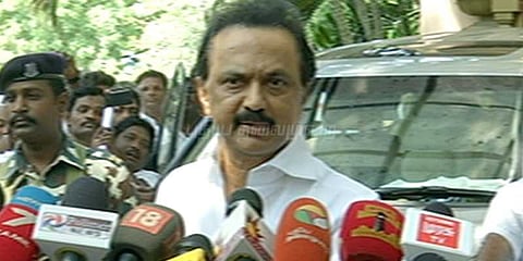 டெங்குவை தவிர்த்து, விழாக்களை கவனக்கிறார் முதலமைச்சர்: ஸ்டாலின் விமர்சனம்