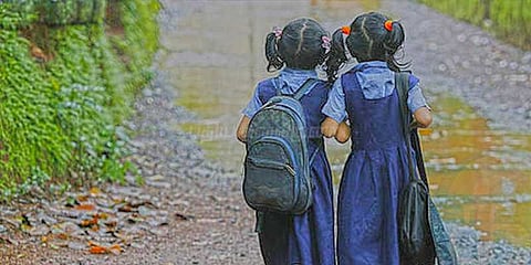 குழந்தைகளை பள்ளிக்கு அனுப்பாவிட்டால் பெற்றோருக்கு சிறை