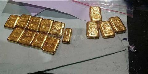 ஒரே நாளில் 46 பயணிகளிடம் 11 கிலோ கடத்தல் தங்கம்: மதுரையில் சிக்கியது