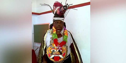 எமனாய் உருவெடுக்கும் டெங்கு: கொசு வேடமணிந்து விழிப்புணர்வு