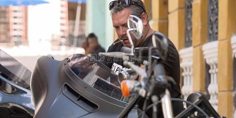 கார், பைக்குகளை விரும்பும் சேகுவேராவின் மகன்