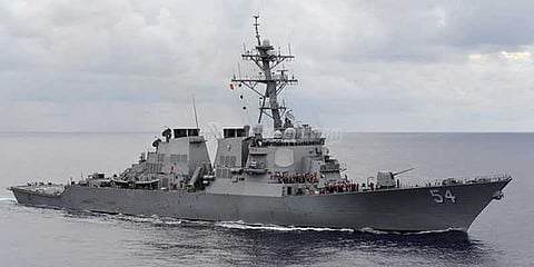 அமெரிக்க போர்க் கப்பலால் தென் சீன கடல்பகுதியில் பதற்றம்