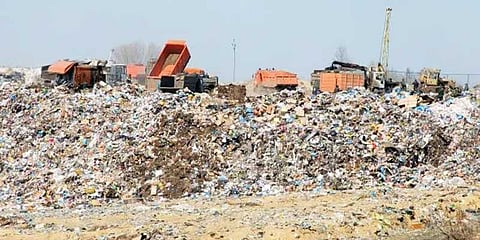 150 டன் குப்பைக்கழிவுகளால் சேலத்தில் நோய் பரவும் அபாயம்