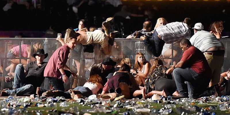 லாஸ் வேகாஸில் துப்பாக்கிச் சூடு: ஓட்டல் நிர்வாகம், நிகழ்ச்சி ஏற்பாட்டாளர்கள் மீது வழக்கு