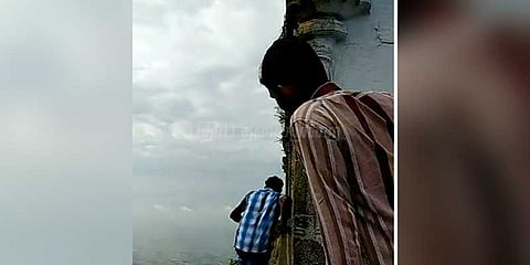 5ஆயிரம் அடி பள்ளத்தில் விழுந்த இளைஞர்