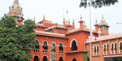 திமுக எம்எல்ஏக்கள் மீது உரிமைக்குழு நடவடிக்கை எடுக்கவில்லை: பேரவை செயலாளர் நீதிமன்றத்தில் விளக்கம்